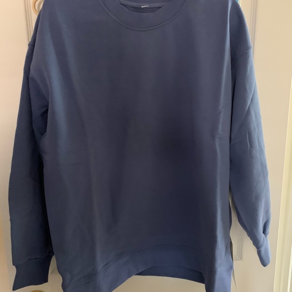 Brand new Lululemon oversized crew - Picture 3 of 3